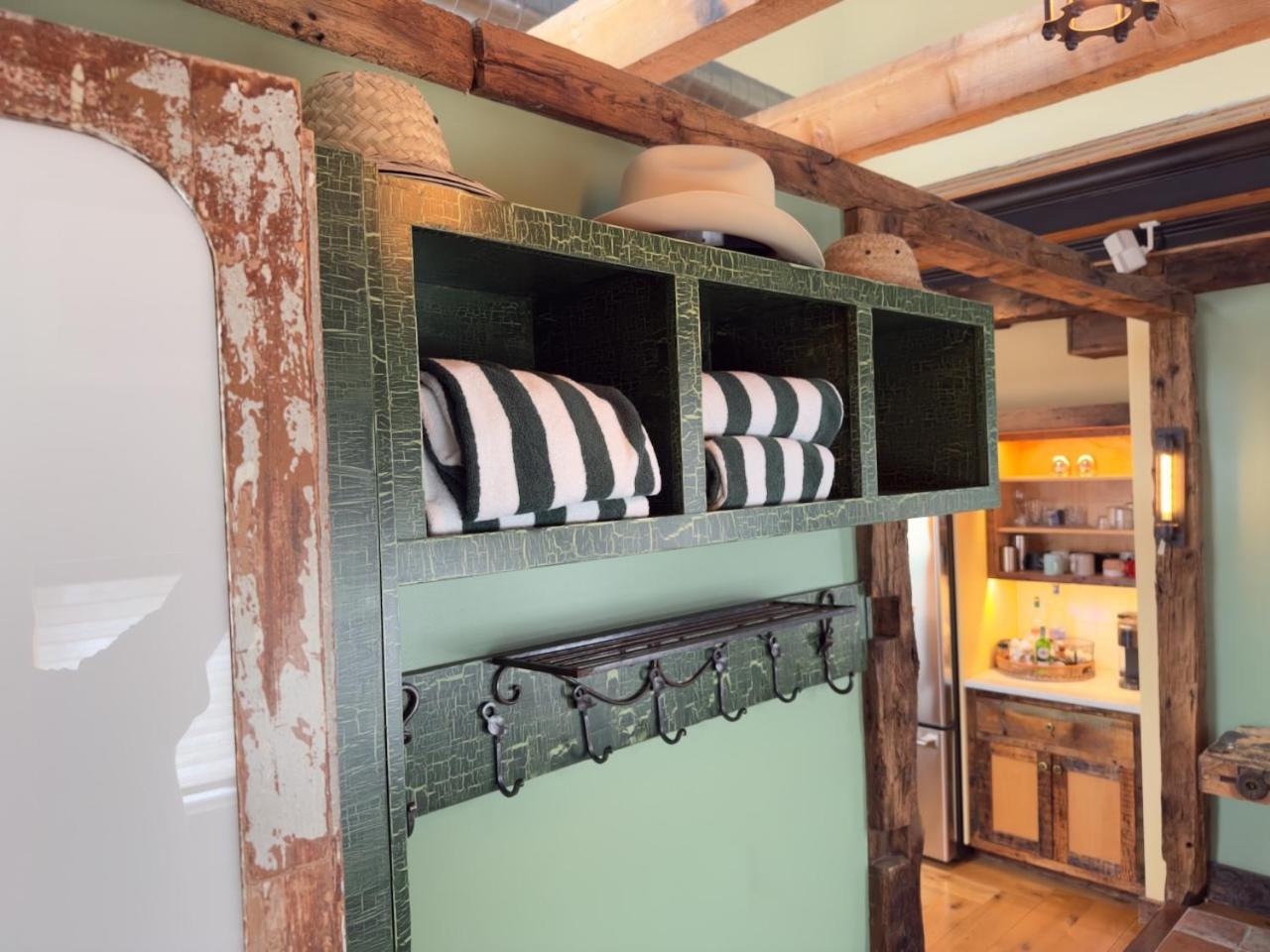 מלון Magical Post And Beam Loft Downtown Newport! מראה חיצוני תמונה