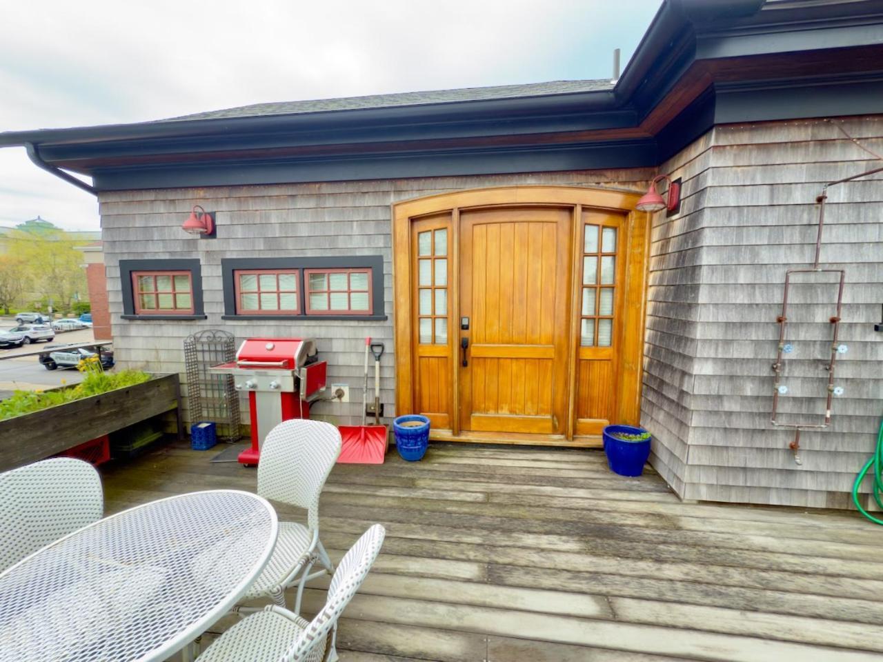 מלון Magical Post And Beam Loft Downtown Newport! מראה חיצוני תמונה