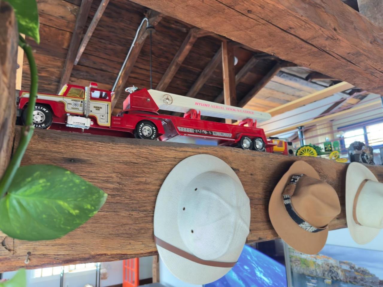 מלון Magical Post And Beam Loft Downtown Newport! מראה חיצוני תמונה