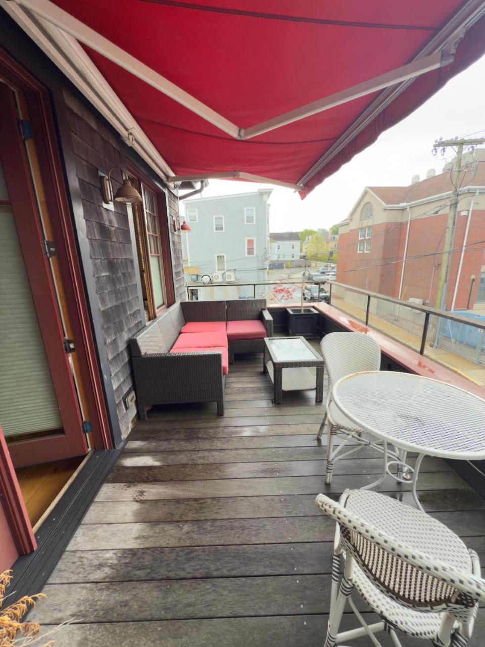 מלון Magical Post And Beam Loft Downtown Newport! מראה חיצוני תמונה